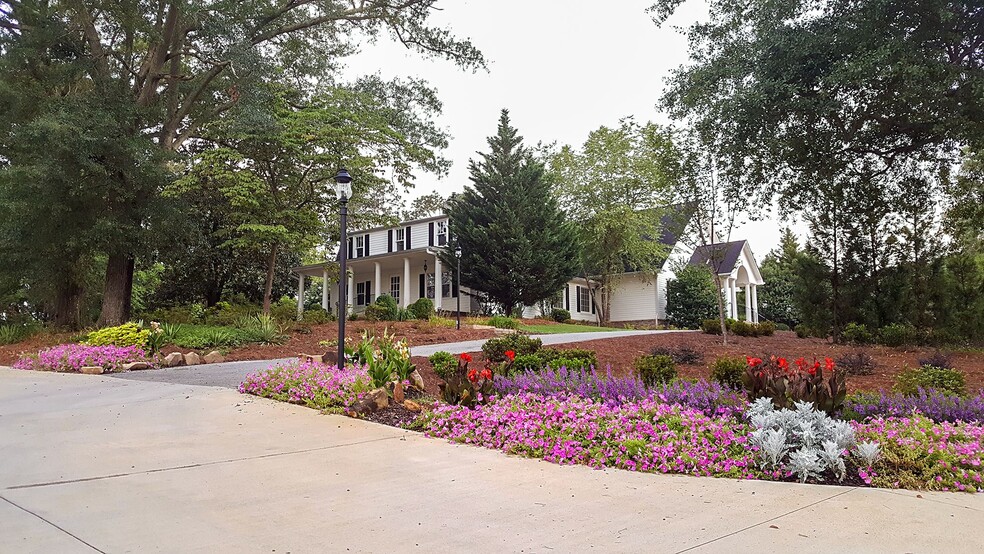 Primary Photo Of 96 Howard St, Kingston Religious Facility For Sale