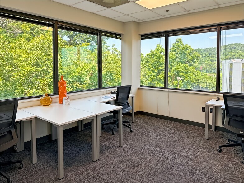 More Photos Of 201 Summit View Dr, Brentwood Coworking Space