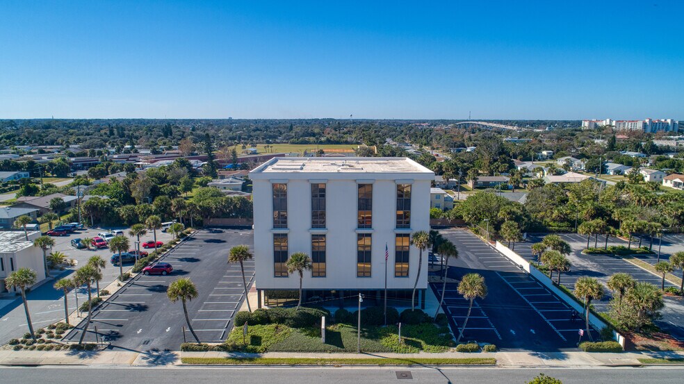 More Photos Of 140 S Atlantic Ave, Ormond Beach Office For Lease
