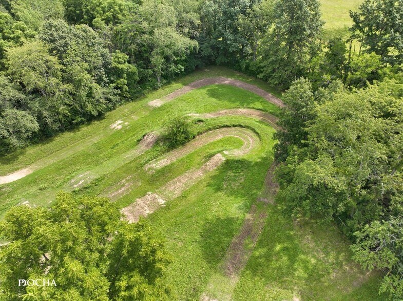 More Photos Of 2796 US Highway 51, Clinton Land For Sale