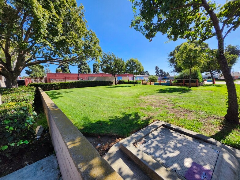 More Photos Of 101-105 S Prairie Ave, Inglewood Medical For Sale