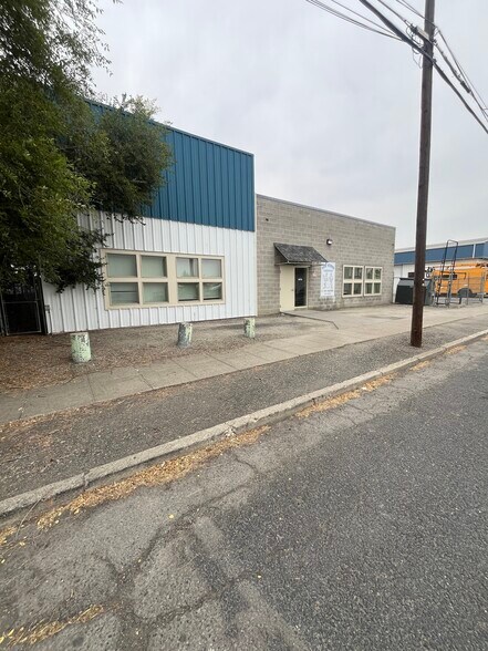 More Photos Of 2911 E Boone Ave, Spokane Service For Sale