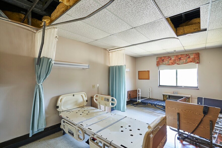 More Photos Of 16231 Broadway Ave, Maple Heights Assisted Living For Sale