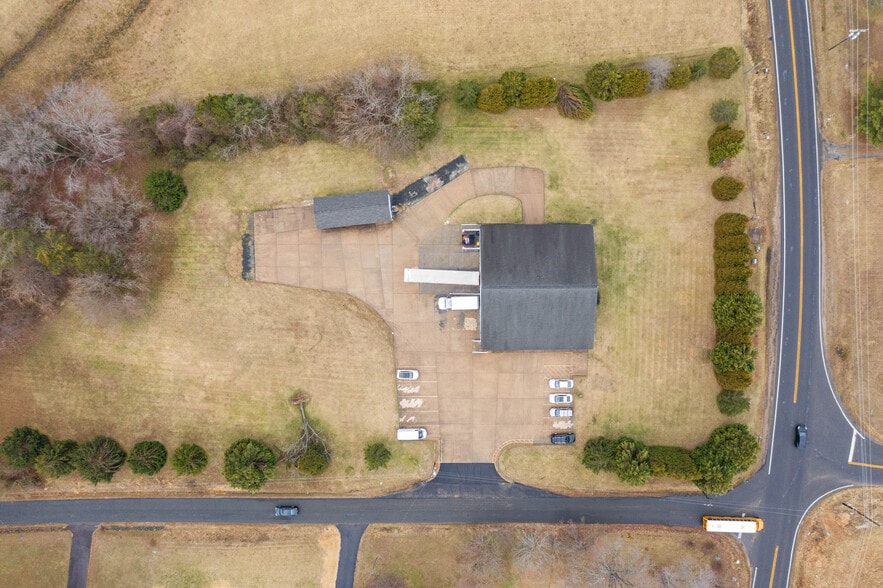 More Photos Of 20 McCarty Rd, Fredericksburg Industrial For Sale