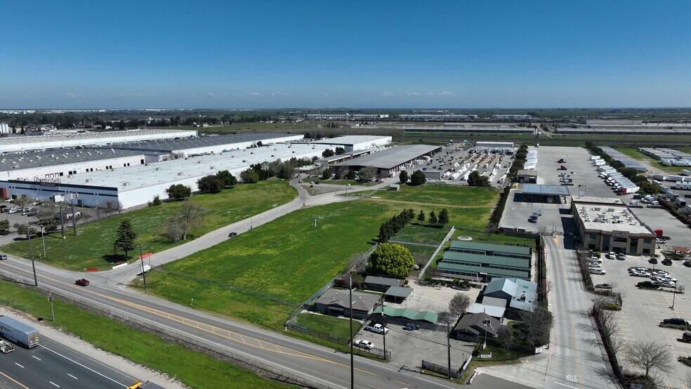 More Photos Of 12030 S Harlan Rd, Lathrop Warehouse For Sale