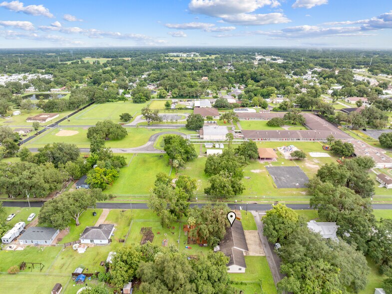 More Photos Of 102 S Highland St, Bushnell Daycare Center For Sale