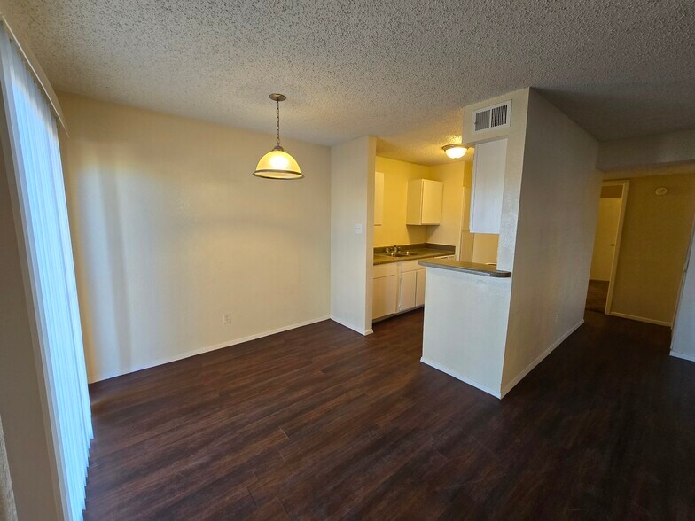 More Photos Of 3001 N Midland Dr, Midland Apartments For Sale