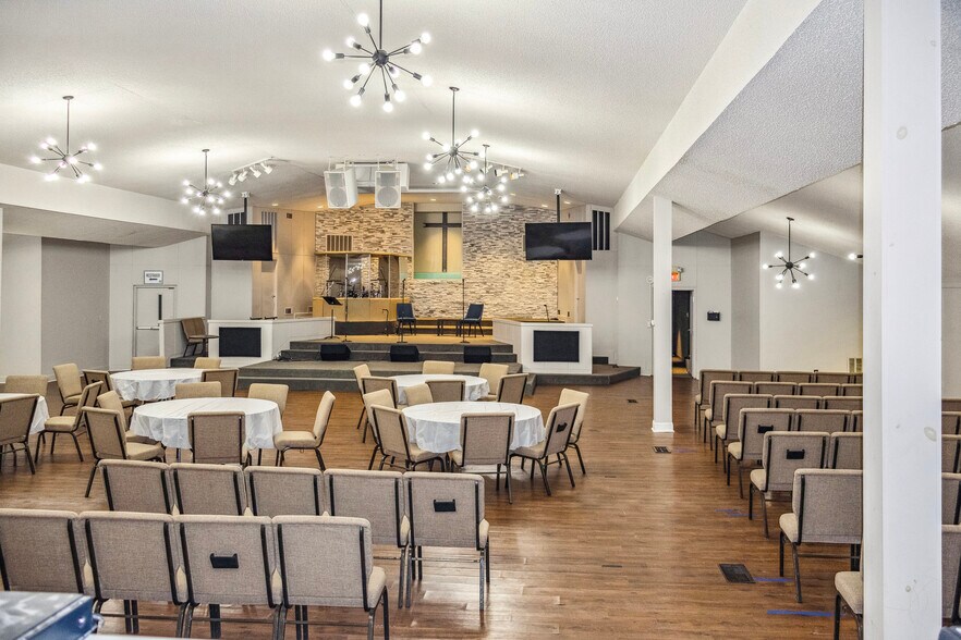 More Photos Of 4528 Rockbridge Rd, Stone Mountain Religious Facility For Sale