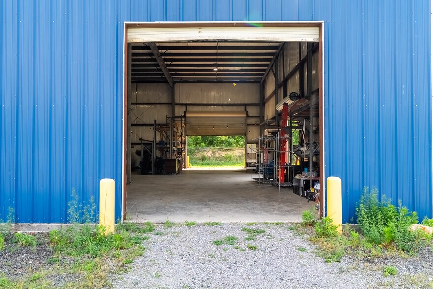More Photos Of 5141 Roane State Hwy, Rockwood Warehouse For Sale