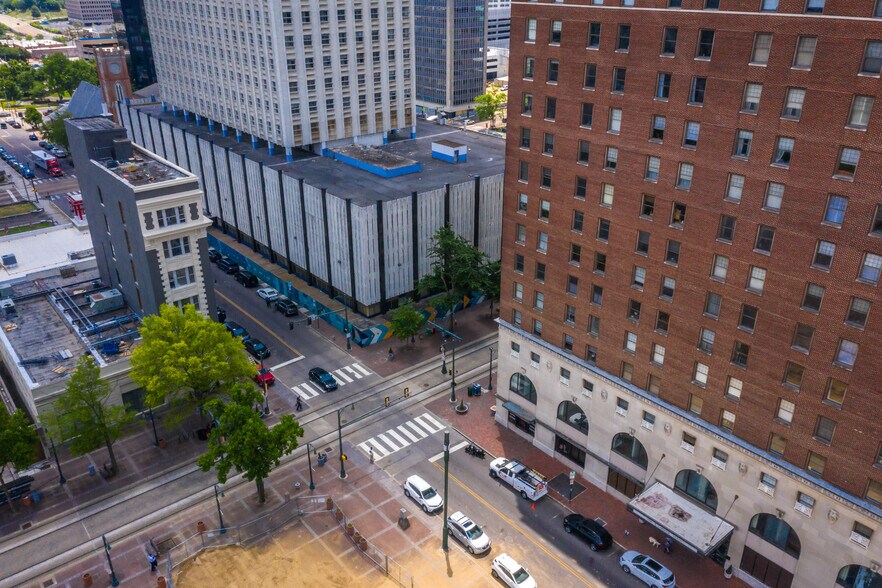 More Photos Of 109 N Main St, Memphis Apartments For Lease