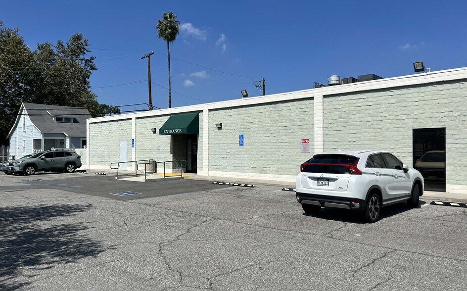 More Photos Of 401 S Fair Oaks Ave, Pasadena Medical For Lease