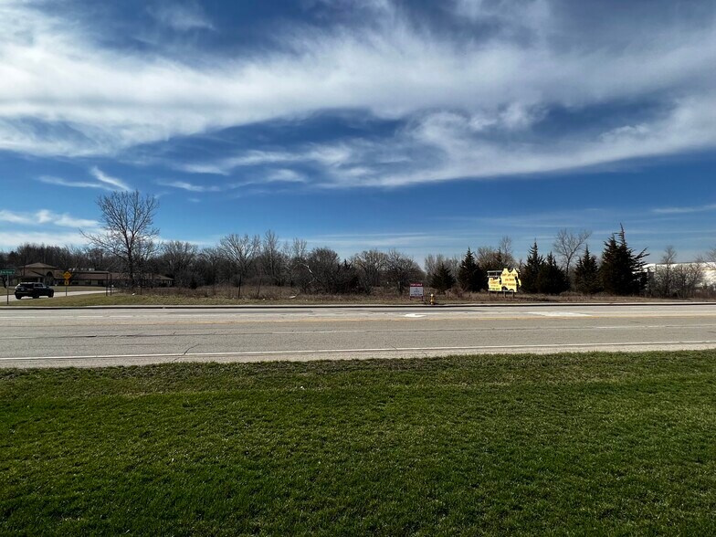More Photos Of 2160 S Ernie Krueger Cir, Waukegan Land For Sale