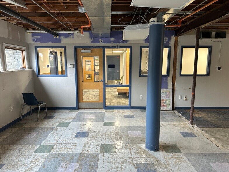 More Photos Of 325 E Centre Rd, Portage Office For Lease