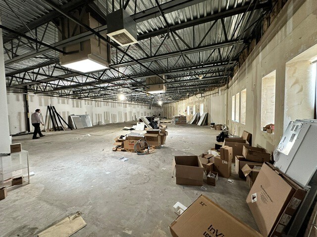 More Photos Of 2350-2356 Westchester Ave, Bronx Office For Lease