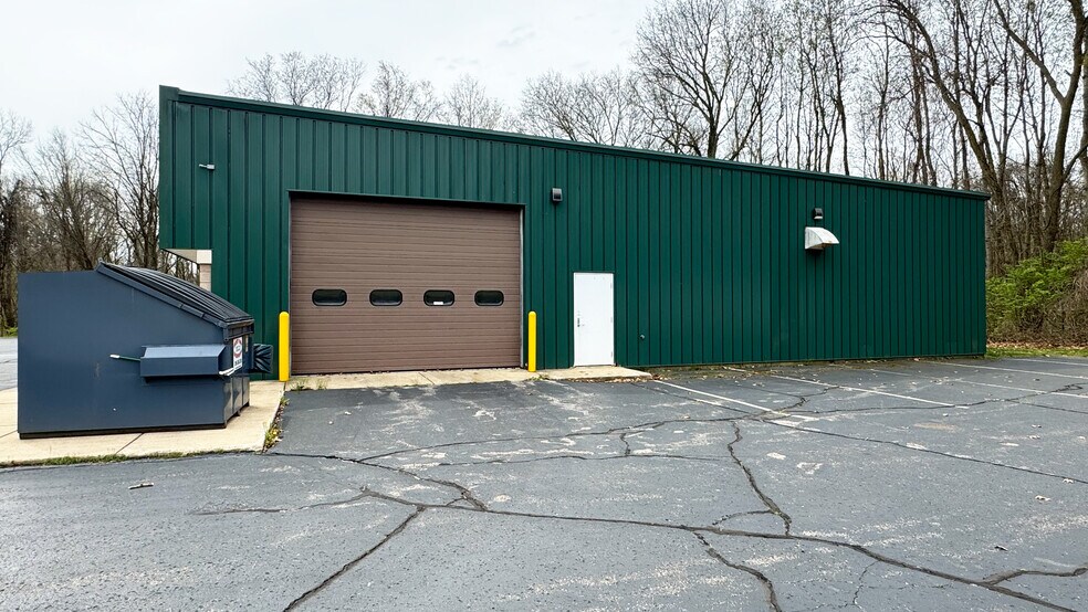 More Photos Of 8240 Stadium Dr, Kalamazoo Light Distribution For Sale