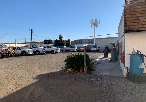 More Photos Of 5131 Lincoln Ave, Cypress Land For Lease