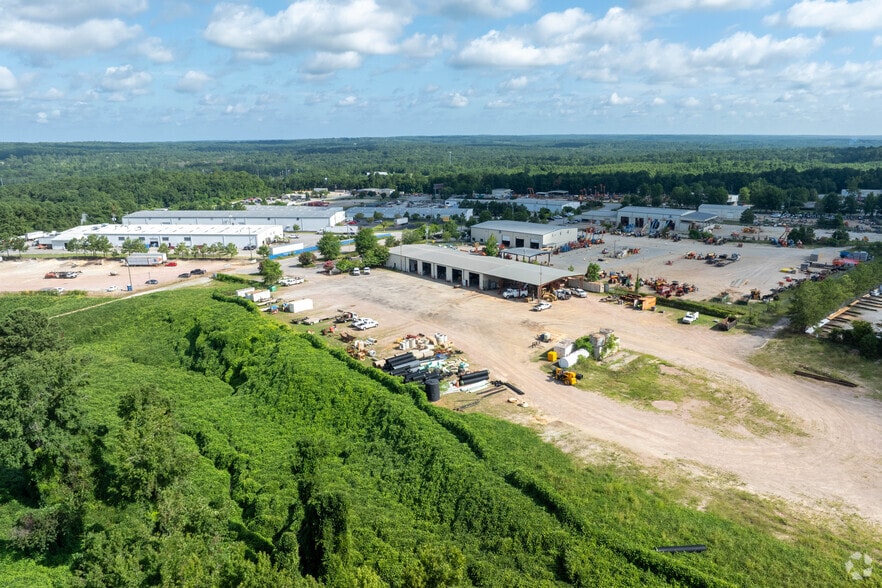 More Photos Of 141 Cort Rd, Columbia Warehouse For Lease