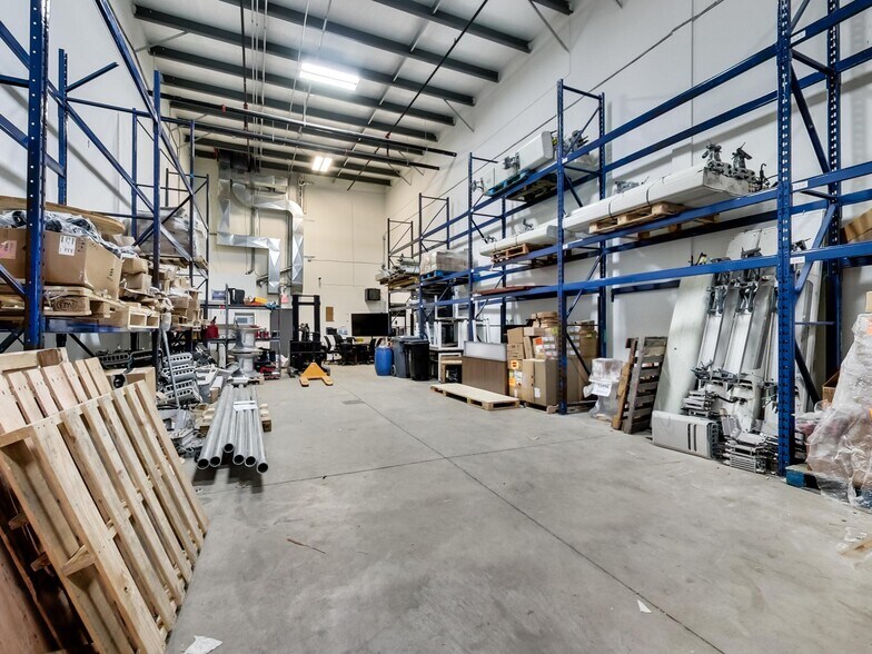 More Photos Of 1100 S Service Rd, Stoney Creek Office For Sale