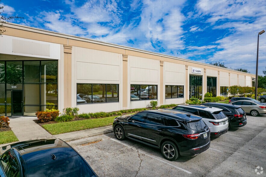 More Photos Of 8900-8934 Brittany Way, Tampa Unknown For Lease