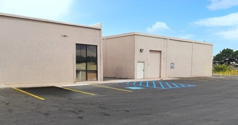 More Photos Of 1481-1607 W Pierce St, Carlsbad Unknown For Lease