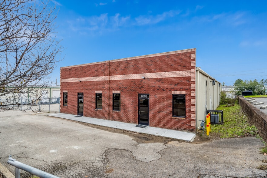 More Photos Of 6383 Summer Gale Dr, Memphis Warehouse For Lease