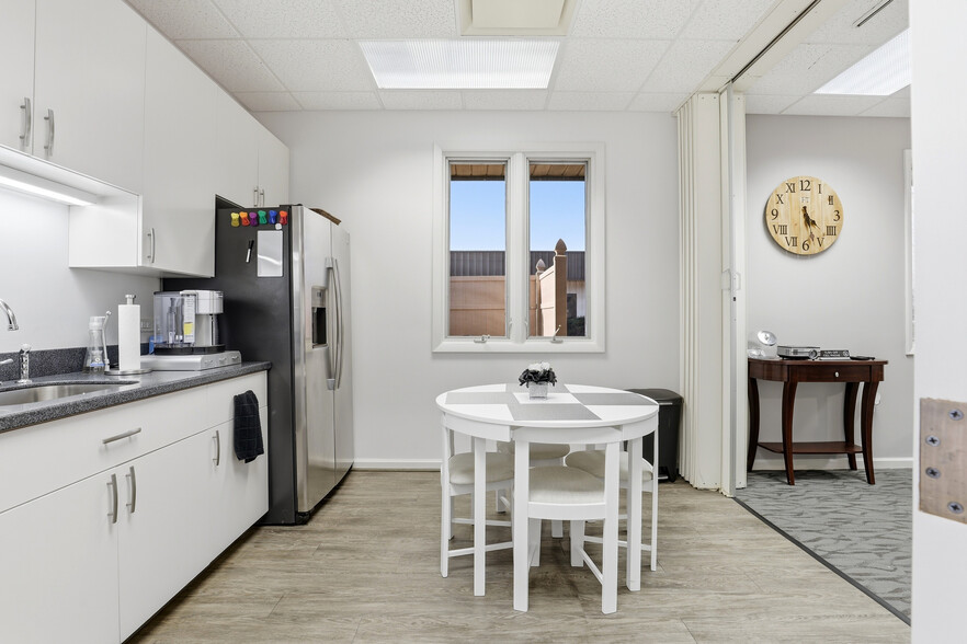 More Photos Of 2857 Hull Rd, Kinston Office For Sale