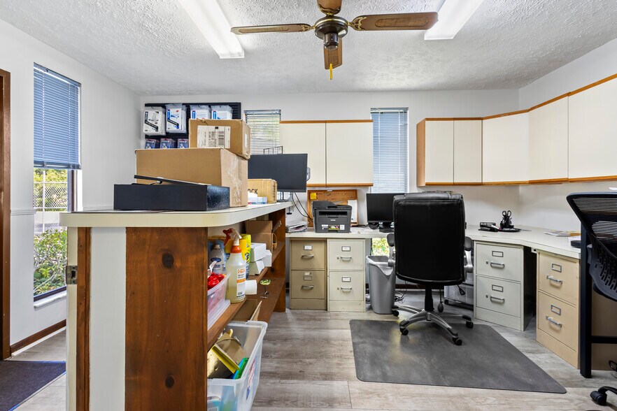 More Photos Of 4400 Metzger Rd, Fort Pierce Service For Lease