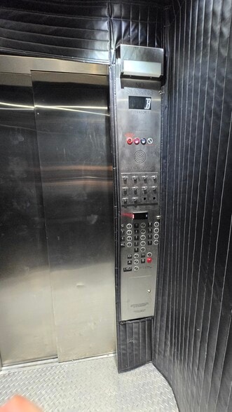 More Photos Of 49 W 24th St, New York Loft Creative Space For Sale