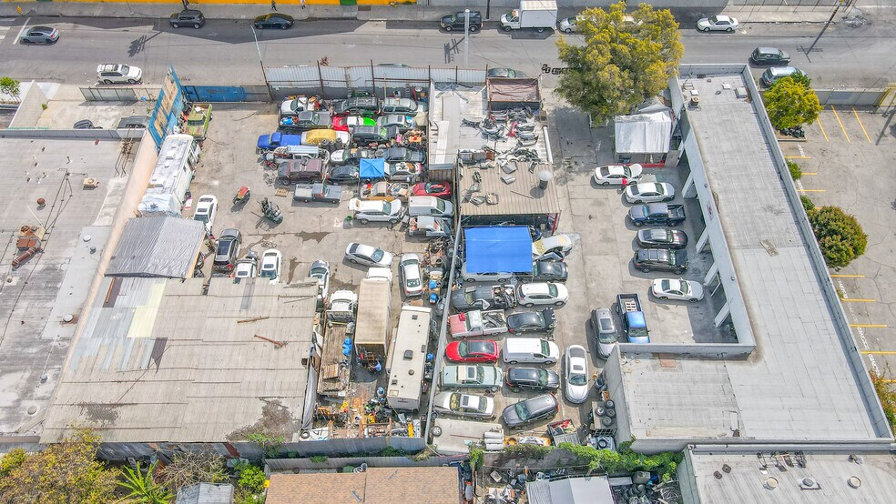 More Photos Of 4511-4527 Staunton Ave, Los Angeles Service For Lease