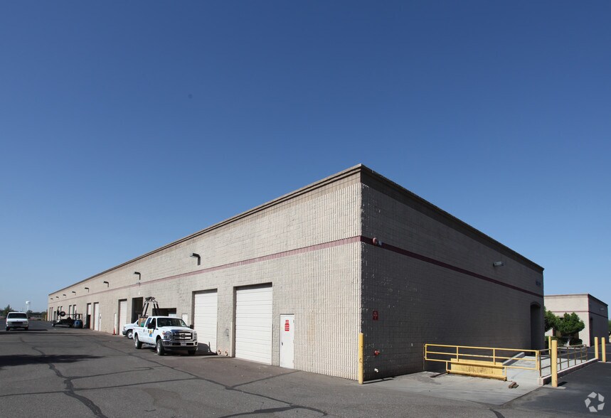 More Photos Of 1725 W Williams Dr, Phoenix Manufacturing For Lease