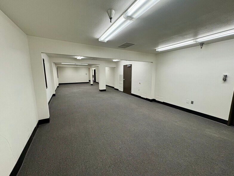 More Photos Of 519-525 W Terrace Dr, San Dimas Warehouse For Sale