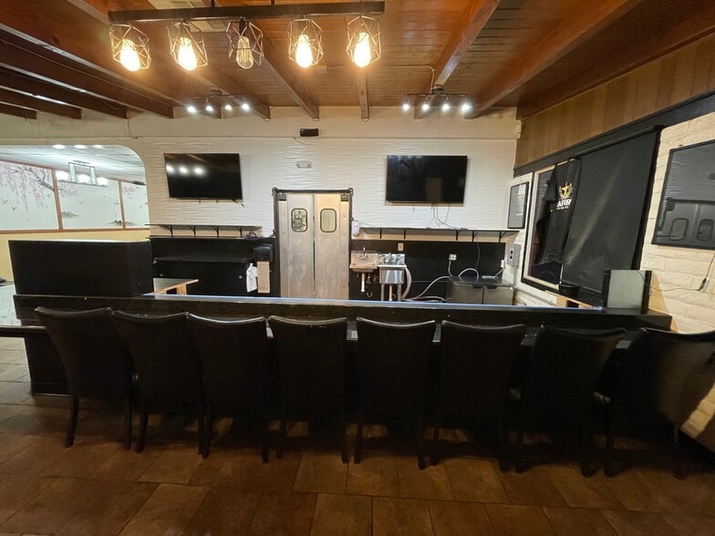 More Photos Of 5933-43 El Cajon Blvd, San Diego Storefront Retail Office For Sale