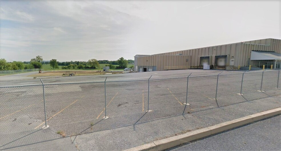 Primary Photo Of 501 Alexander Dr, Ephrata Warehouse For Lease