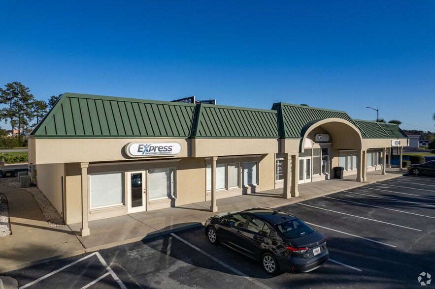 More Photos Of 664 Scranton Rd, Brunswick Office For Lease