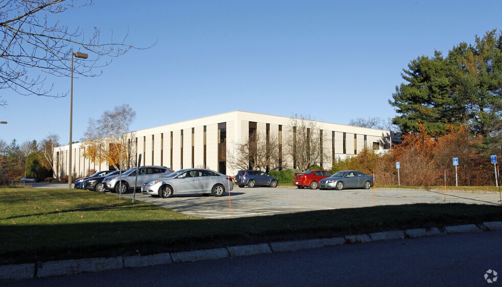 More Photos Of 900 Middlesex Tpke, Billerica Research And Development For Lease