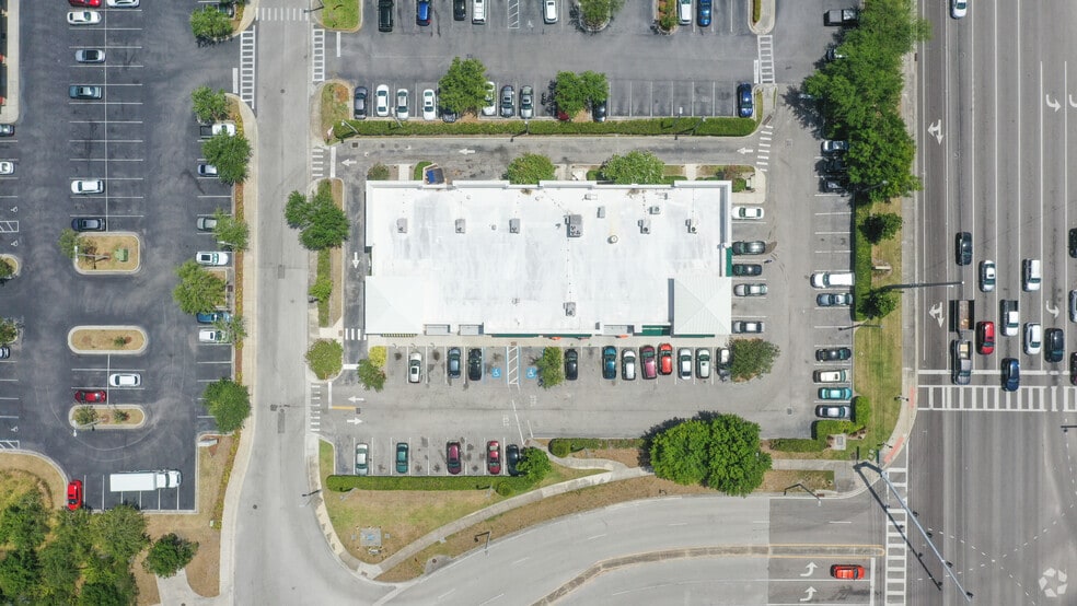 More Photos Of 17501 Preserve Walk Ln, Tampa General Retail For Lease