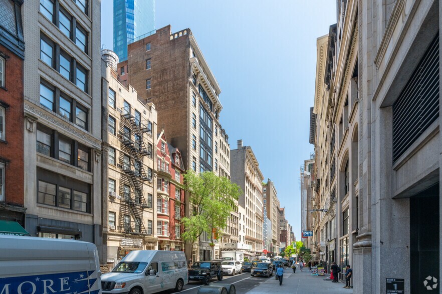 More Photos Of 25 E 21st St, New York Apartments For Lease