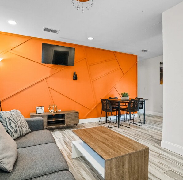 More Photos Of 6244-6250 S Martindale Ave, Tampa Apartments For Sale