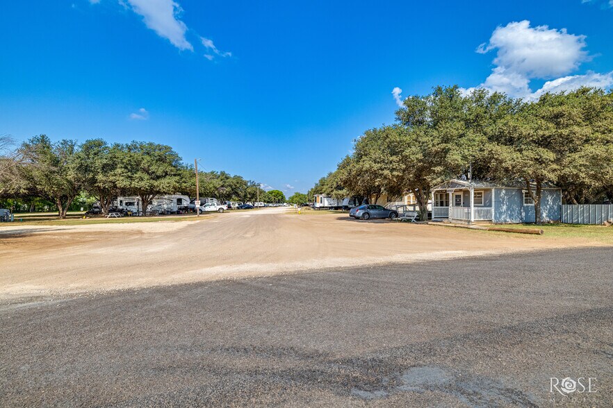 More Photos Of 8201 Sunflower Ave, San Angelo Trailer Camper Park For Sale
