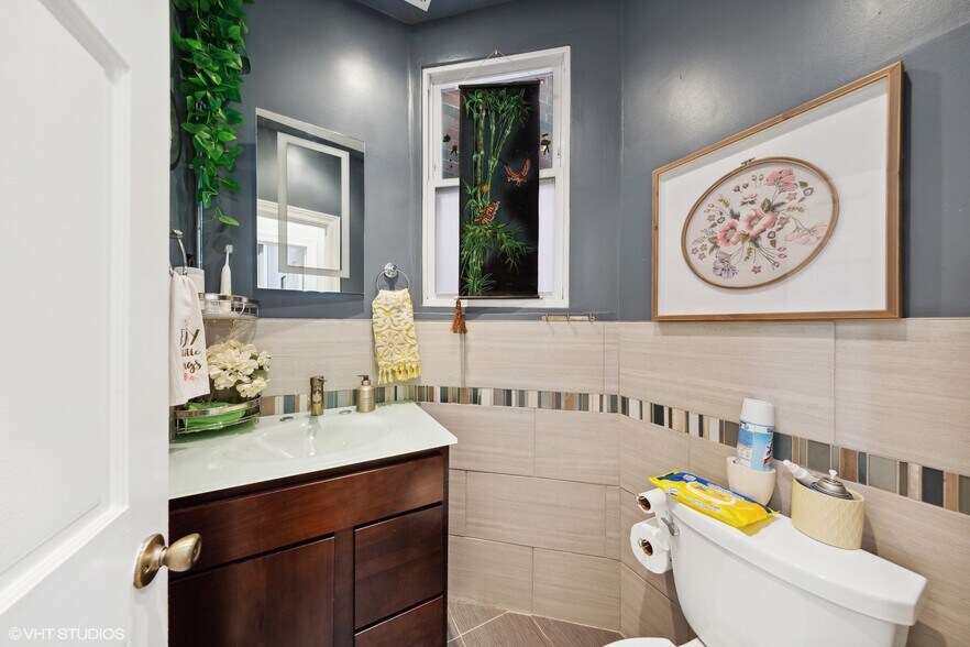 More Photos Of 815 S Bell Ave, Chicago Multifamily For Sale