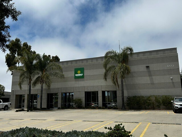 Primary Photo Of 3223 Golf Course Dr, Ventura Warehouse For Lease