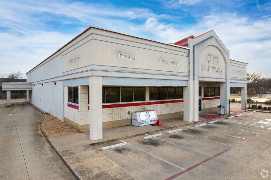 More Photos Of 3220 Denton Hwy, Haltom City Hospital For Sale