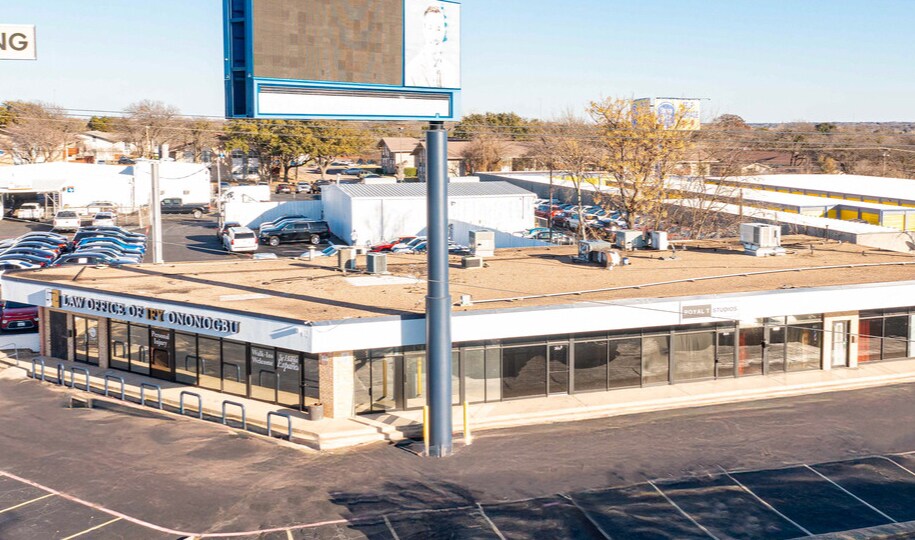 Primary Photo Of 3606-3622 S Tyler St, Dallas Unknown For Lease