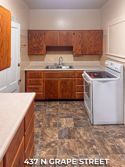 More Photos Of 441 N Grape St, Medford Apartments For Sale