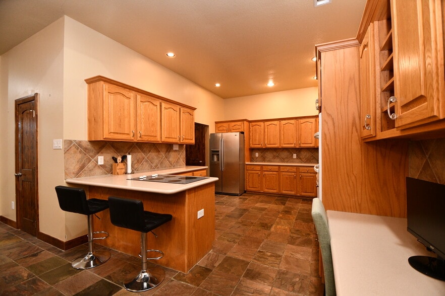 More Photos Of 19250 Becker Rd, Hockley Land For Sale