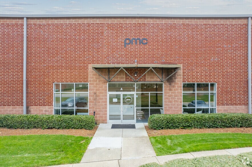 More Photos Of 3000 Perimeter Park Dr W, Morrisville Warehouse For Lease