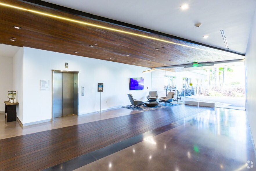 More Photos Of 4551 Glencoe Ave, Marina Del Rey Office For Lease
