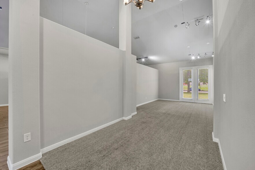 More Photos Of 840 E I-20 Hwy, Arlington Medical For Sale