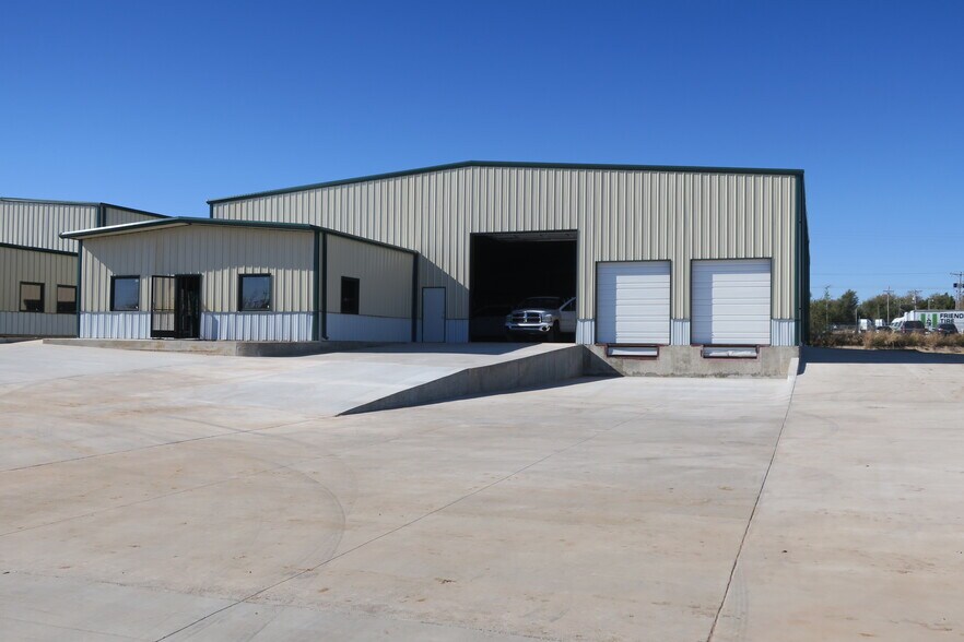 Primary Photo Of 2717 S Vermont Ave, Oklahoma City Warehouse For Lease