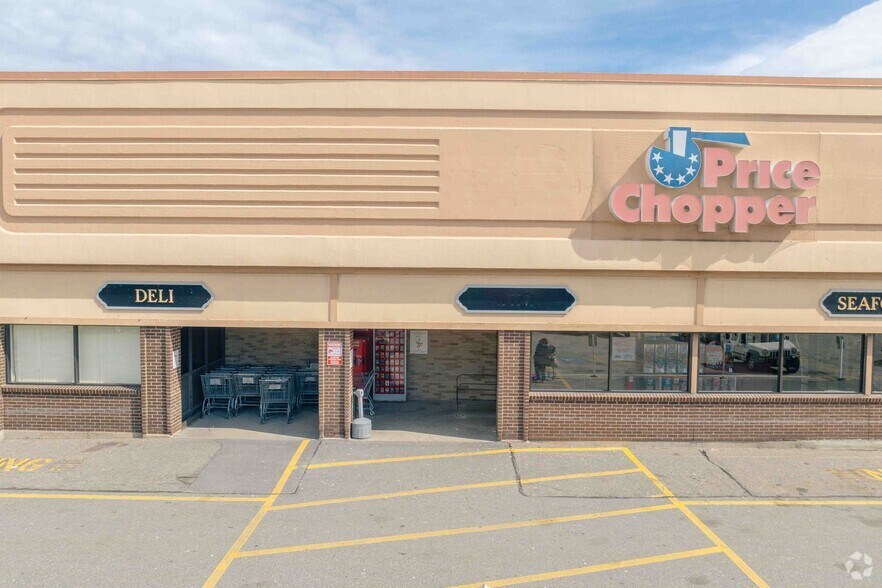 More Photos Of 29 Sunderland Rd, Worcester Supermarket For Sale